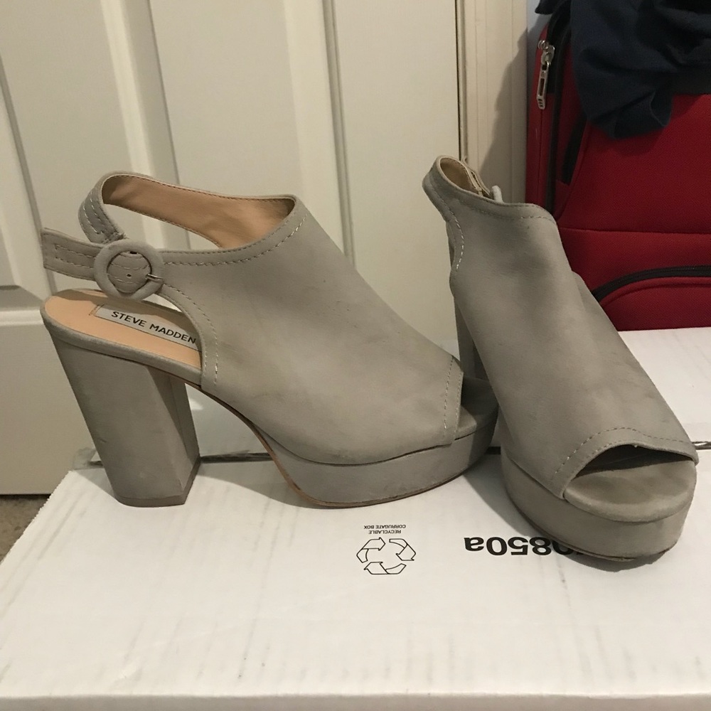 Gray Steve Madden chunky heels